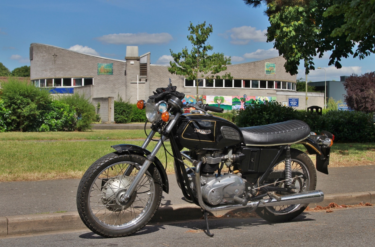 Triumph Bonneville T140